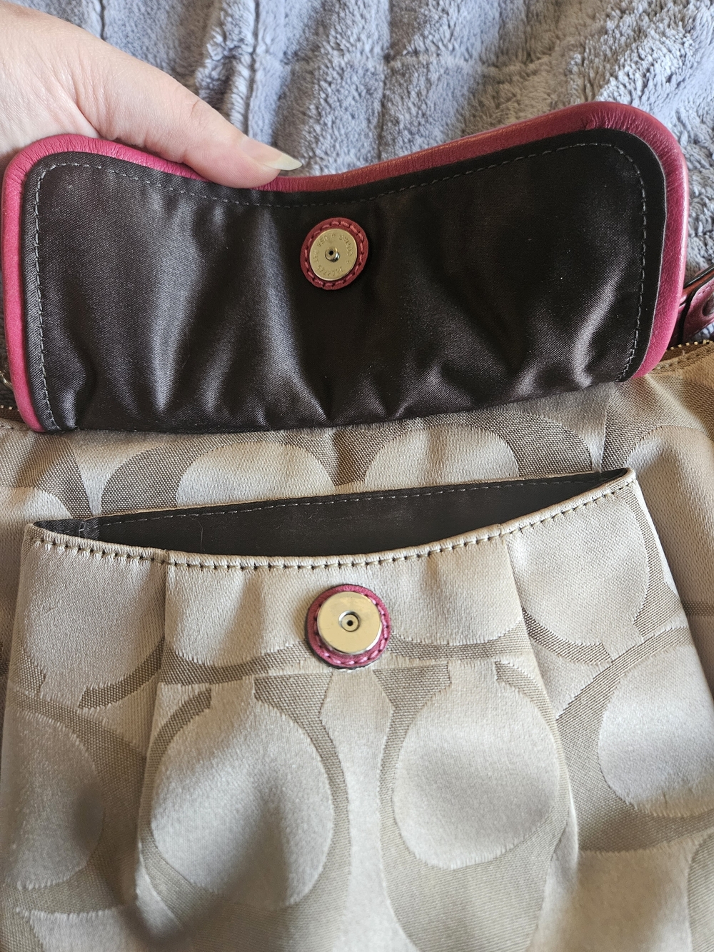 Coach Poppy Signature Sateen Groovy Hot Pink Trim Shoulder Bag Y2K - Picture 9 of 16